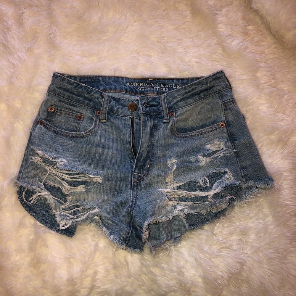 AEO light wash jean shorts sz 0